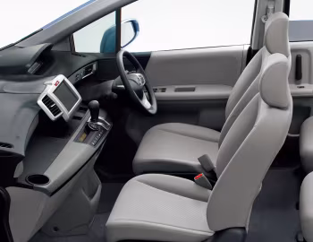 Interior Honda Freed Hybrid (GP3) '10.2011–04.2014