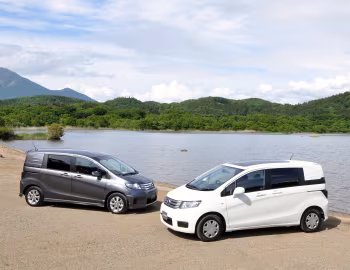 Honda Freed Spike (GB3) '07.2010–04.2014