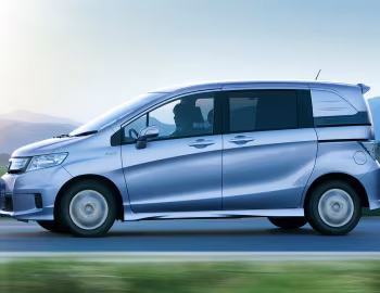 Honda Freed Spike Hybrid (GP3) '10.2011–04.2014