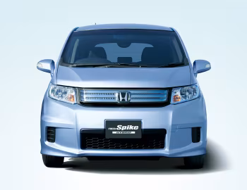 Honda Freed Spike Hybrid (GP3) '10.2011–04.2014