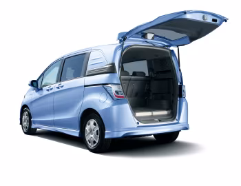 Honda Freed Spike Hybrid (GP3) '10.2011–04.2014
