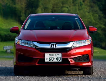 Honda Grace '06.2015–07.2017