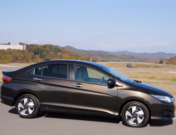 Honda Grace Hybrid '12.2014–07.2017