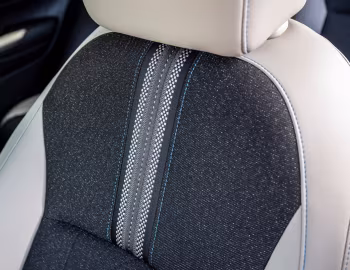 Interior Honda HR-V e:HEV [UK-spec] '2024–pr.