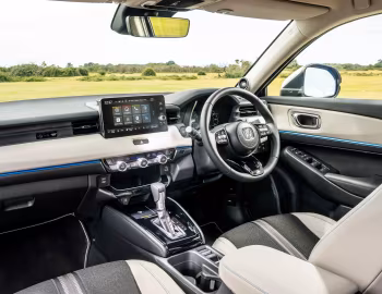 Interior Honda HR-V e:HEV [UK-spec] '2024–pr.