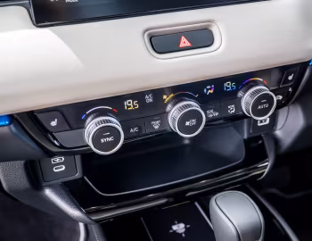 Interior Honda HR-V e:HEV [UK-spec] '2024–pr.