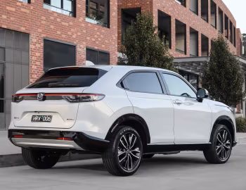 Honda HR-V e:HEV L [Australia] '2022–24