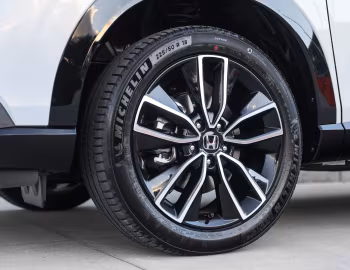 Honda HR-V e:HEV L [Australia] '2022–24