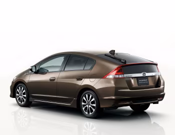 Honda Insight Exclusive [Japan] (ZE2) '10.2011–14