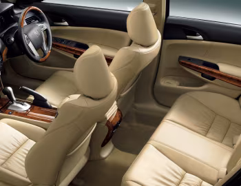 Interior Honda Inspire (CP3) '08.2010–09.2012