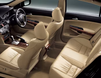 Интерьер Honda Inspire (CP3) '12.2007–07.2010