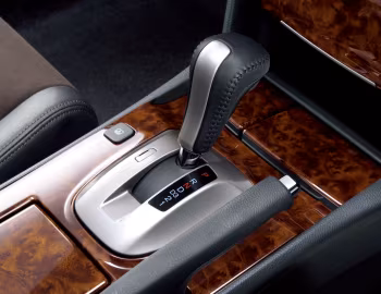 Интерьер Honda Inspire (CP3) '12.2007–07.2010