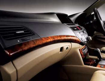 Интерьер Honda Inspire (CP3) '12.2007–07.2010