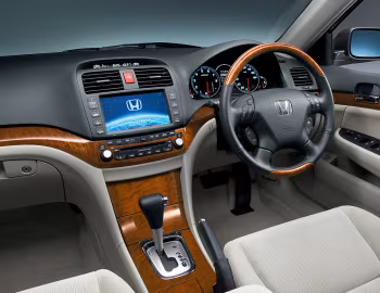 Painel frontal Honda Inspire (UC1) '11.2005–11.2007