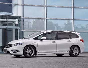 Honda Jade Hybrid [Japan] '01.2015–05.2018
