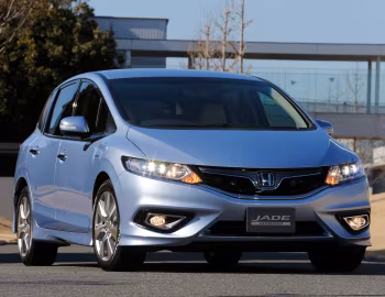 Honda Jade Hybrid [Japan] '01.2015–05.2018