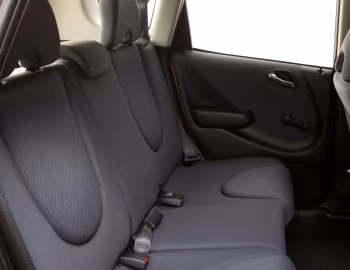 Интерьер Honda Jazz '2005–08
