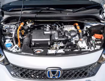 Sob o capô Honda Jazz e:HEV Advance Sport [UK-spec] '2023–pr.