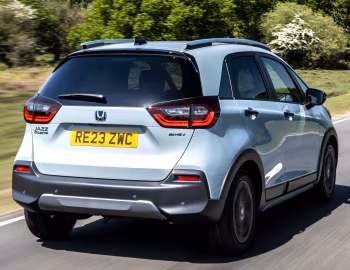 Honda Jazz e:HEV Crosstar [UK-spec] '2023–pr.