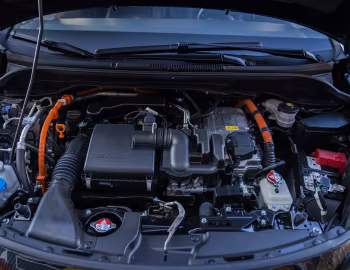 Sous la capuche Honda Jazz e:HEV Crosstar [EU-spec] '2023–pr.
