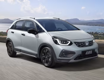 Honda Jazz e:HEV Crosstar [EU-spec] '2023–pr.