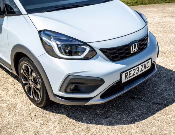 Honda Jazz e:HEV Crosstar [UK-spec] '2023–pr.