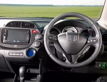 Painel frontal Honda Jazz Hybrid [UK-spec] '2010–15
