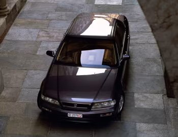 Honda Legend [Japan] (KA7) '10.1990–01.1996