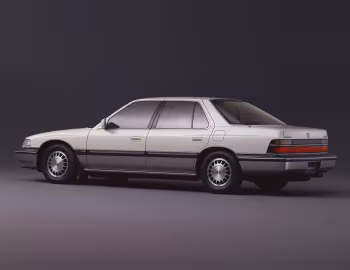 Honda Legend V6Xi [Japan] (KA2) '10.1985–08.1987