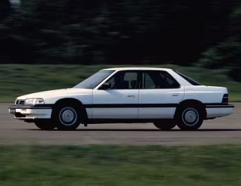 Honda Legend V6Xi [Japan] (KA2) '10.1985–08.1987