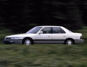 Honda Legend V6Xi [Japan] (KA2) '10.1985–08.1987