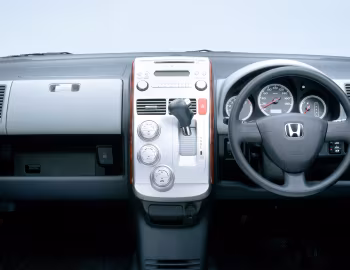 Передня панель Honda Mobilio (GB) '01.2004–04.2008