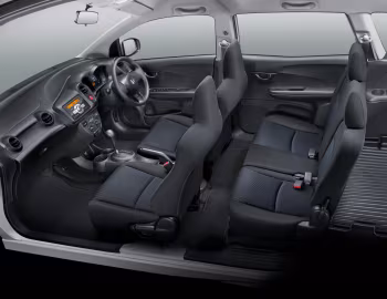 Інтер'єр Honda Mobilio RS '07.2014–01.2017