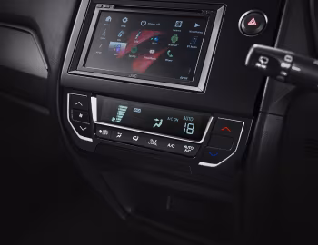 Інтер'єр Honda Mobilio RS '01.2017–02.2019