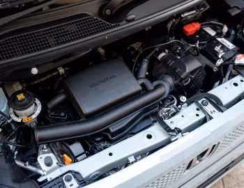 Sob o capô Honda N-BOX '10.2023–26