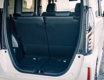 Porta-malas Honda N-BOX Custom "Style+Black" (JF3/4) '12.2021–10.2023