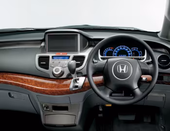 Передня панель Honda Odyssey [Japan] (RB1) '10.2003–04.2006