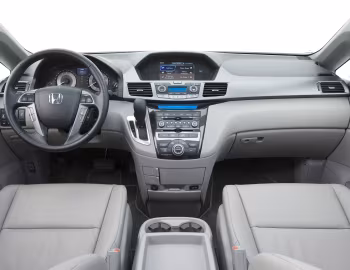 Передня панель 2011–13 Honda Odyssey Touring [North America] '2010–13
