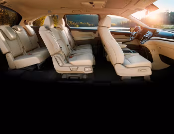 Интерьер 2018–20 Honda Odyssey [North America] '2017–20