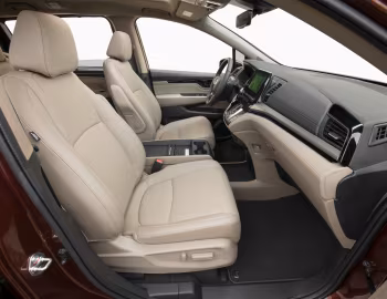 Интерьер 2018–20 Honda Odyssey [North America] '2017–20
