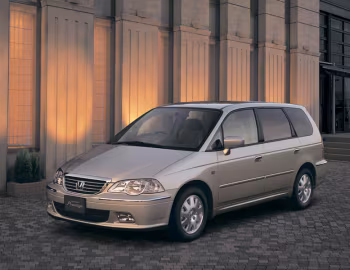 Honda Odyssey Prestige VZ [Japan] '11.2001–09.2003