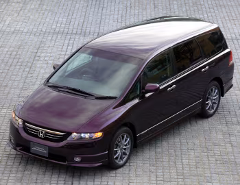 Honda Odyssey Absolute [Japan] (RB1) '10.2003–04.2006
