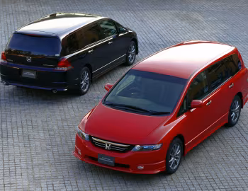 Honda Odyssey Absolute [Japan] (RB1) '10.2003–04.2006