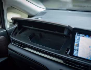 Interior Honda Odyssey Absolute [Japan] '11.2020–09.2022