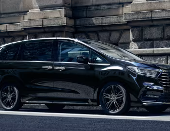 Honda Odyssey e:HEV Absolute EX [Japan] '2023–pr.