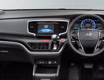 Передня панель Honda Odyssey Hybrid '02.2016–11.2017
