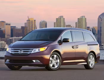 2011–13 Honda Odyssey Touring [North America] '2010–13