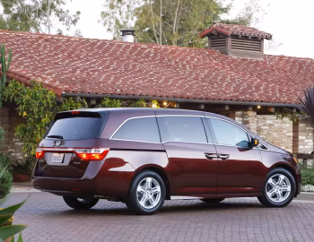 2011–13 Honda Odyssey Touring [North America] '2010–13