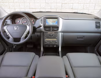 Передня панель 2006–08 Honda Pilot EX-L 4WD [North America] '2005–08