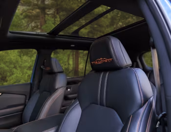 Interior 2023–25 Honda Pilot TrailSport '12.2022–25
